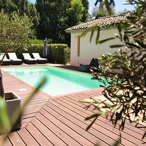 Hebe La Guest house